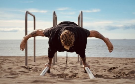 [Translate to Chinese:] 